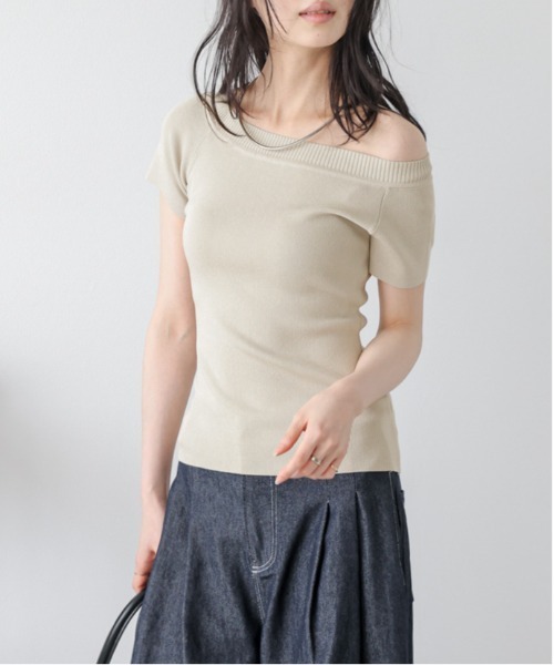 AMELY(エミリー)の「ボートネック リブニット(ニット/セーター・レディース・ブラック/ベージュ/オフホワイト/グレー・フリー)」の12枚目の写真