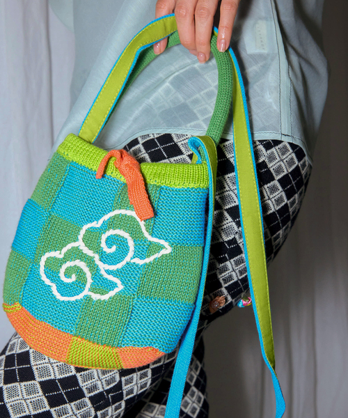 CITYSHOP(シティーショップ)の「YANYAN BAG YYW25-0831B:ミニバッグ(クラッチバッグ・レディース・ブルー・FREE)」の1枚目の写真