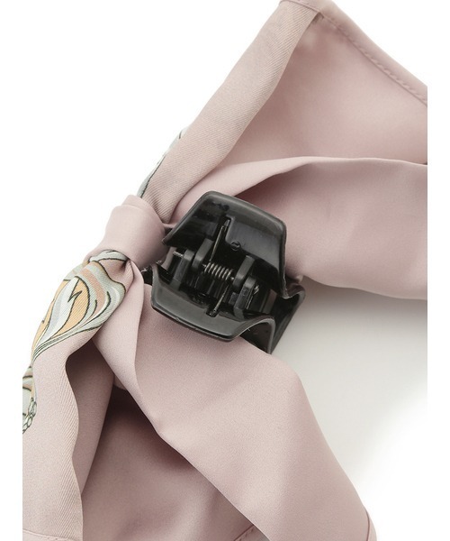 SNIDEL(スナイデル)の「スカーフリボンバンス(バレッタ/ヘアクリップ・レディース・ライトピンク/ブラウン・FREE)」の13枚目の写真