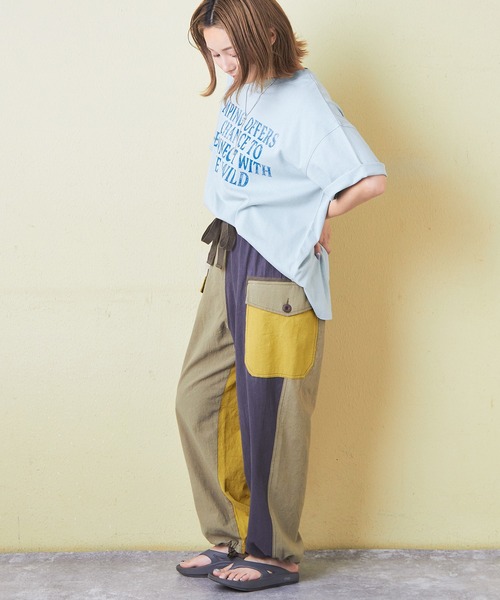 CUBE SUGAR(キューブシュガー)の「綿ボイルイージーカーゴパンツ(その他パンツ・レディース・マスタード/ナチュラル/チャコールグレー/カーキ/マルチ・M)」の22枚目の写真