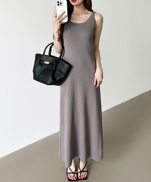 セール】大人ヘルシーな夏ワンピ。 ノースリーブワンピース ニット