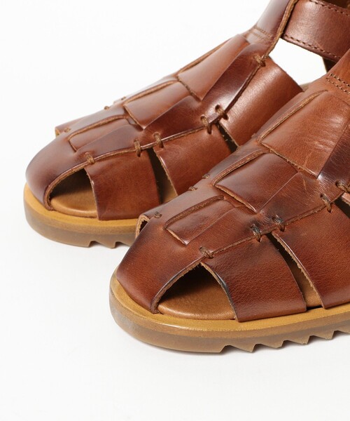BEAMS F（ビームスエフ）の「Paraboot / PACIFIC レザー グルカサンダル（ドレスシューズ・メンズ・ブラック/ブラウン・41/40/43/42/44/39）」の8枚目の写真