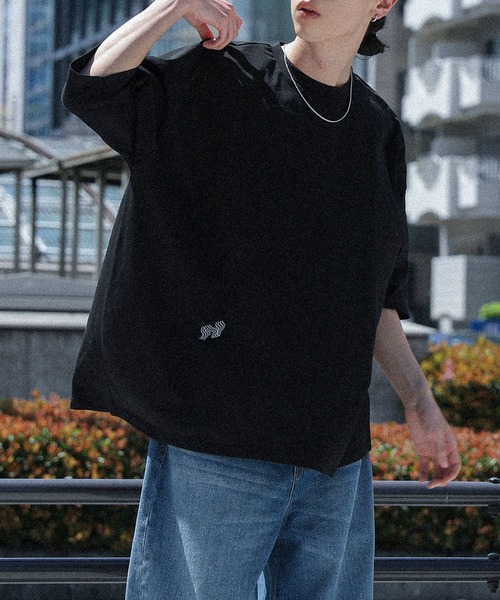 MDR(エムディアール)の「ワンポイント刺繍半袖Tシャツ(Tシャツ/カットソー・メンズ・ホワイト系その他2/ブラック系その他2/ホワイト系その他/ブラック系その他・M/L)」の3枚目の写真