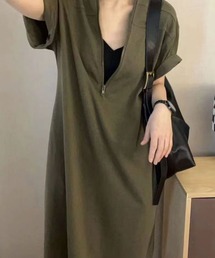 ハーフジップ半袖ワンピース