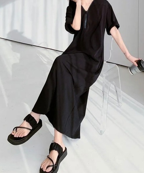 SallyLunn(サリーラン)の「ハーフジップ半袖ワンピース(ワンピース・レディース・カーキ/ブラック・LARGE/MEDIUM)」の5枚目の写真