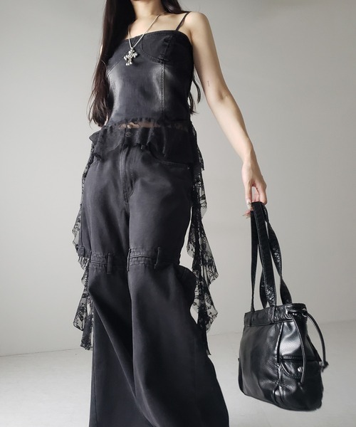 me+em select(ミームセレクト)の「※※【 2color 】ヴィンテージライクレースフリルデニムビスチェ / vintage like lace frill denim bustier(キャミソール・レディース・ブルー/ブラック・FREE)」の11枚目の写真