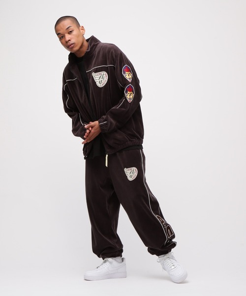 AVIREX（アヴィレックス）の「VELOUR RAGLAN SLEEVE STAND ZIP "A.C.D" / ベロア ラグランスリーブ スタンドジップ / AVIREX / アヴィレックス（ジャージ・メンズ・グリーン/ブラック・MEDIUM/LARGE/X-LARGE/XX-LARGE）」の7枚目の写真