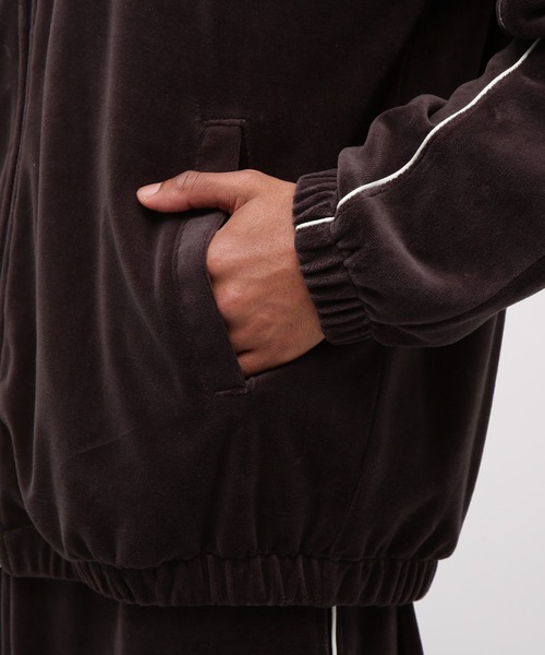 AVIREX（アヴィレックス）の「VELOUR RAGLAN SLEEVE STAND ZIP "A.C.D" / ベロア ラグランスリーブ スタンドジップ / AVIREX / アヴィレックス（ジャージ・メンズ・グリーン/ブラック・MEDIUM/LARGE/X-LARGE/XX-LARGE）」の12枚目の写真