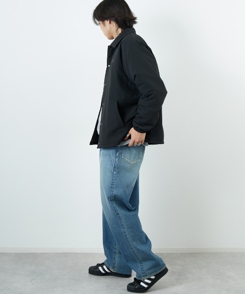 FRED PERRY（フレッドペリー）の「[FRED PERRY/フレッドペリー] 別注 パデッドボタン 中綿ジャケット（ブルゾン・レディース・ブラック/ネイビー・S/M/L）」の3枚目の写真