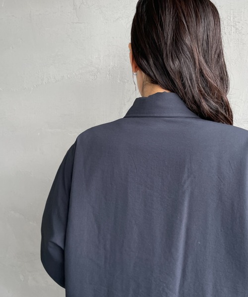 FRED PERRY（フレッドペリー）の「[FRED PERRY/フレッドペリー] 別注 パデッドボタン 中綿ジャケット（ブルゾン・レディース・ブラック/ネイビー・S/M/L）」の21枚目の写真