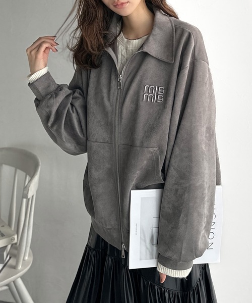 mily bilet（ミウィビレット）の「【mily bilet】柔らかタッチで重ね着にも最適♪立体刺繍デザインスエードポンチ素材ダブルジップブルゾン アウター（ブルゾン・レディース・キャメル/チャコール・X-LARGE/LARGE/MEDIUM/SMALL）」の8枚目の写真