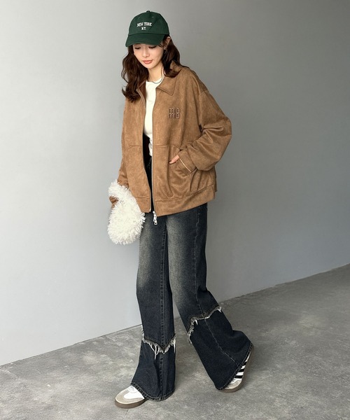 mily bilet（ミウィビレット）の「【mily bilet】柔らかタッチで重ね着にも最適♪立体刺繍デザインスエードポンチ素材ダブルジップブルゾン アウター（ブルゾン・レディース・キャメル/チャコール・X-LARGE/LARGE/MEDIUM/SMALL）」の5枚目の写真