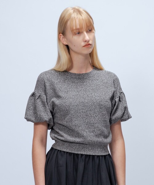 cloenc（クロエンス）の「【手洗い可】パフスリーブプルオーバー（Tシャツ/カットソー・レディース・ブラック/ダークブラウン/ベージュ・02）」の18枚目の写真