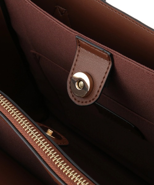 VIS（ビス）の「【新色追加】【A4収納】フラップタイトートバッグ（トートバッグ・レディース・ダークブラウン/ベージュ系その他2/ブラック・FREE）」の16枚目の写真