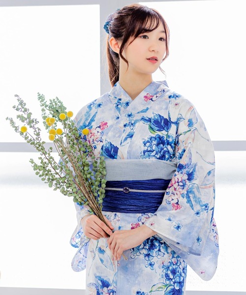 kimonomachi（キモノマチ）の「Clarus レディース 女性浴衣2点セット（浴衣＋グラデしわ兵児帯）「夏の思い出」F/フリーサイズ 綿浴衣 大人可愛い きもの町オリジナル 女性用浴衣 ゆかた yukata（浴衣・レディース・ライトブルー/ホワイト×パープル/スカイブルー・FREE）」の2枚目の写真