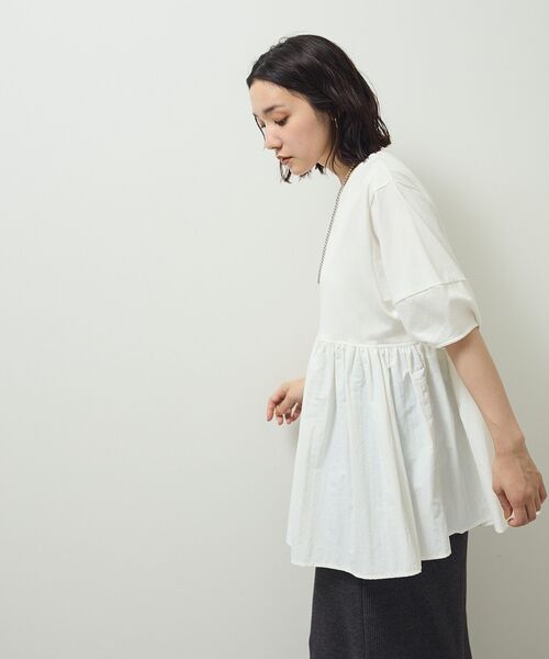 ELENCARE DUE（エレンカーレデュエ）の「・ELENCARE DUE ハイブリットTEE（Tシャツ/カットソー・レディース・ブラウン/ブラック/チャコールグレー/オフホワイト・FREE）」の14枚目の写真