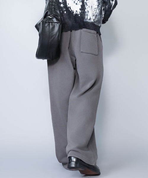 SPINNS（スピンズ）の「カラースウェットパンツ/セミワイドシルエット/ユニセックス（スウェットパンツ・メンズ・ピンク/チャコール/杢グレー/アッシュグレー/ブラック・L/M/S）」の19枚目の写真