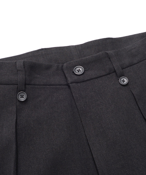 CavariA（キャバリア）の「ワイドテーパードラウザーズ（その他パンツ・メンズ・ブラック/ライトベージュ・マルチサイズ）」の8枚目の写真