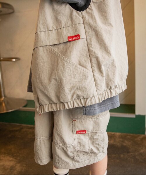 BREEZE（ブリーズ）の「【2WAY/ジュニア対応】リバーシブルジップアップベスト(セットアップ可)（ベスト・キッズ・ベージュ/ブラック・140/120/100/160）」の21枚目の写真