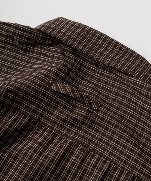 make a ray!（メイク ア レイ！）の「【82】 ショート丈 先染めミニチェックシャツ/短丈/コンパクトシャツ（シャツ/ブラウス・メンズ・ブラック/ベージュ/ブラウン/ネイビー/ブラック系その他/ブラウン系その他・L/M）」の10枚目の写真