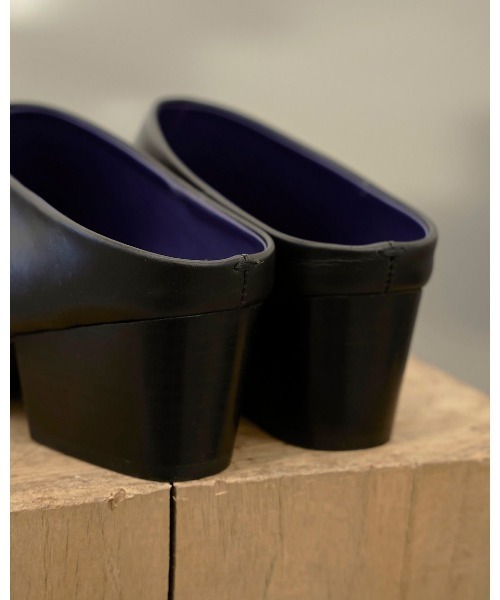 TODAYFUL(トゥデイフル)の「TODAYFUL Squaretoe Leather Sabot TODAYFUL(トゥデイフル)の「TODAYFUL Squaretoe Leather Sabot