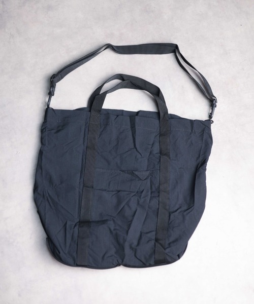 Gramicci(グラミチ)の「●GRAMICCI●NYLON PACKABLE TOTE(トートバッグ・メンズ・グレー/ブラック・FREE)」の2枚目の写真