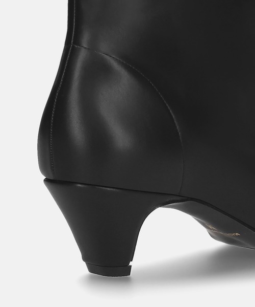 MAMIAN（マミアン）の「エレガントルーズブーツ(4.5cmヒール)（ブーツ・レディース・ブラック/グレイッシュベージュ・L/LL/M/S）」の7枚目の写真