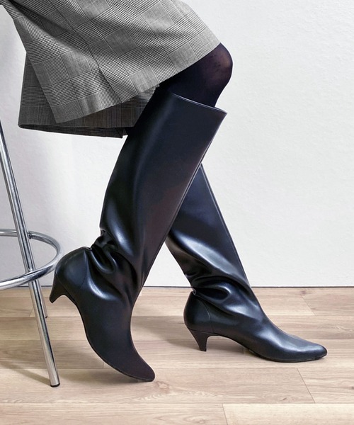 MAMIAN（マミアン）の「エレガントルーズブーツ(4.5cmヒール)（ブーツ・レディース・ブラック/グレイッシュベージュ・L/LL/M/S）」の14枚目の写真