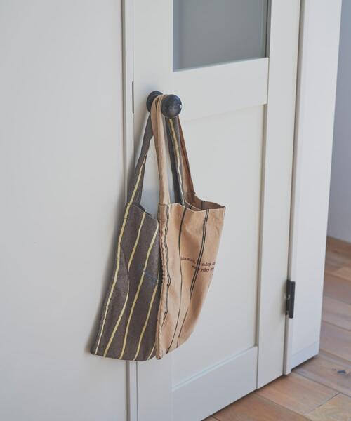beej（ビージ）の「『別注』beej×DOORS　ロゴエコバッグ（トートバッグ・レディース・ベージュ/ブラウン・ONE）」の9枚目の写真