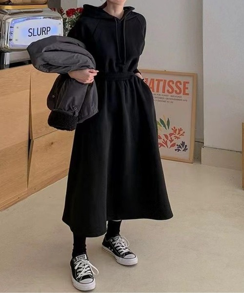 AMAJI(アマジ)の「パーカーワンピース(ワンピース・レディース・グレー/ブラック・MEDIUM/LARGE/X-LARGE/XX-LARGE)」の8枚目の写真