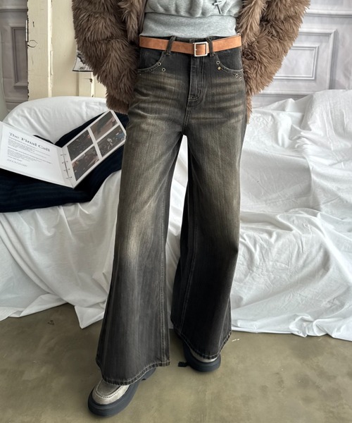 SHAGGIE(シャギー)の「【ViVi掲載】アイレット付きバギーワイドデニムパンツ(デニムパンツ・レディース・ブラック/ブルー・SMALL/LARGE/MEDIUM)」の15枚目の写真