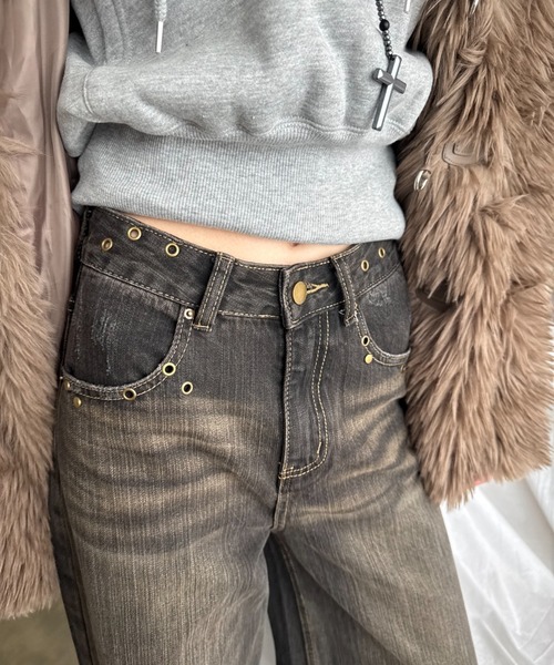 SHAGGIE(シャギー)の「【ViVi掲載】アイレット付きバギーワイドデニムパンツ(デニムパンツ・レディース・ブラック/ブルー・SMALL/LARGE/MEDIUM)」の17枚目の写真