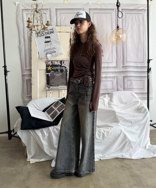 SHAGGIE(シャギー)の「【ViVi掲載】アイレット付きバギーワイドデニムパンツ(デニムパンツ・レディース・ブラック/ブルー・SMALL/LARGE/MEDIUM)」の10枚目の写真