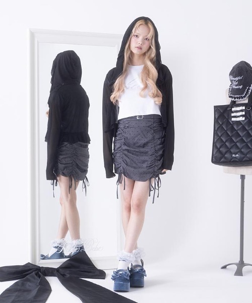 FickleBebe（フィクルベベ）の「ダブルベルトギャザースカート（スカート・レディース・ブラック/グレー・0/1）」の4枚目の写真