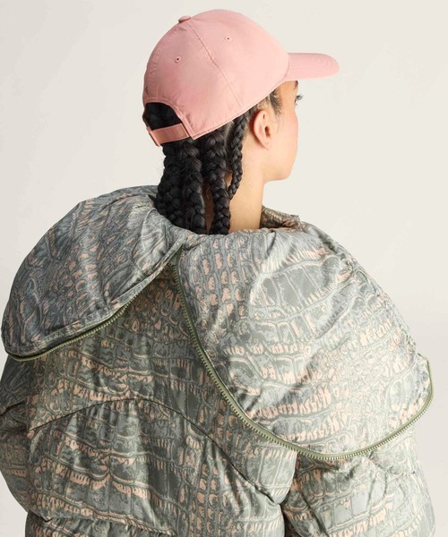 adidas by Stella McCartney（アディダスバイステラマッカートニー）の「adidas by Stella McCartney ミッドレングス パデッド ウィンタージャケット プリント【adidas by Stella McCartney】 / アディダス adidas（ダウンジャケット/コート・レディース・グレー・MEDIUM/LARGE/SMALL）」の9枚目の写真