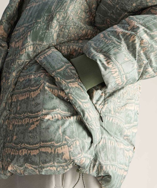 adidas by Stella McCartney（アディダスバイステラマッカートニー）の「adidas by Stella McCartney ミッドレングス パデッド ウィンタージャケット プリント【adidas by Stella McCartney】 / アディダス adidas（ダウンジャケット/コート・レディース・グレー・MEDIUM/LARGE/SMALL）」の10枚目の写真