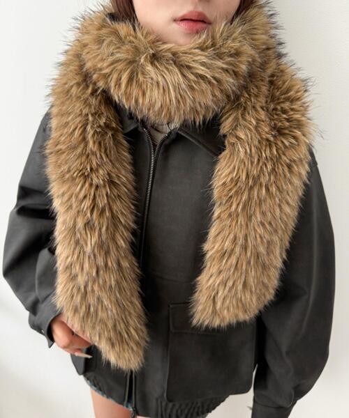 WEGO(ウィゴー)の「WEGO/ボリュームファータッチマフラー(マフラー・レディース・グレー/ブラウン/ホワイト/ホワイト系その他・FREE)」の1枚目の写真