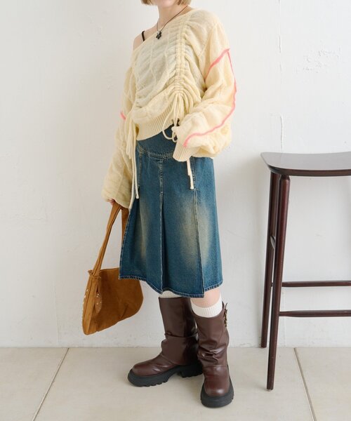 w closet（ダブルクローゼット）の「ダブルベルトミディスカート（スカート・レディース・ブルー/レッド/グリーン・FREE）」の18枚目の写真