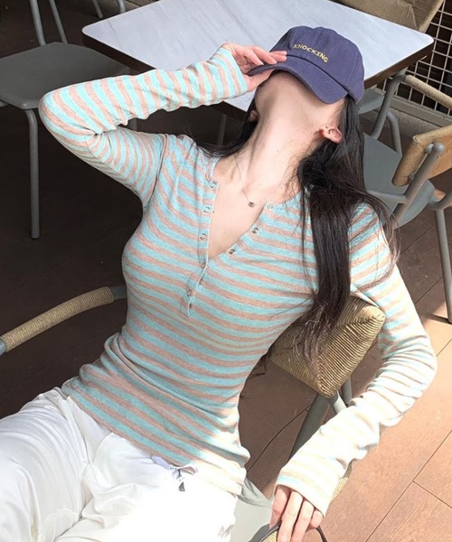 DIAVEL（ディアベル）の「【3色展開】ストレッチボーダートップス／フィットシルエット（Tシャツ/カットソー・レディース・グレー/ブルー/ピンク・M）」の8枚目の写真