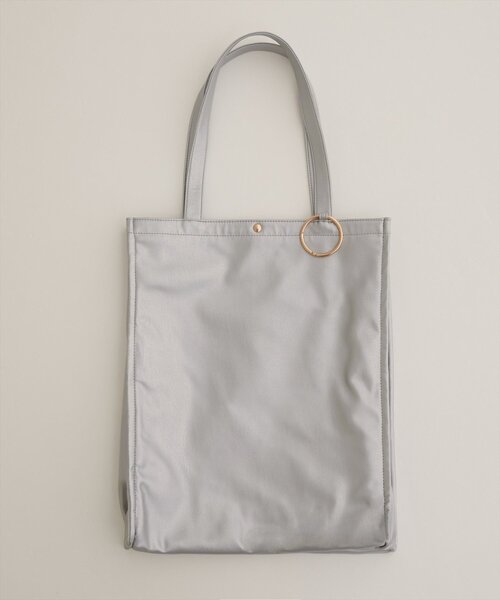 natural couture（ナチュラルクチュール）の「〈osono〉合皮参戦バッグ（トートバッグ・レディース・サックスブルー/ブラック/シルバー/ブラウン・FREE）」の4枚目の写真