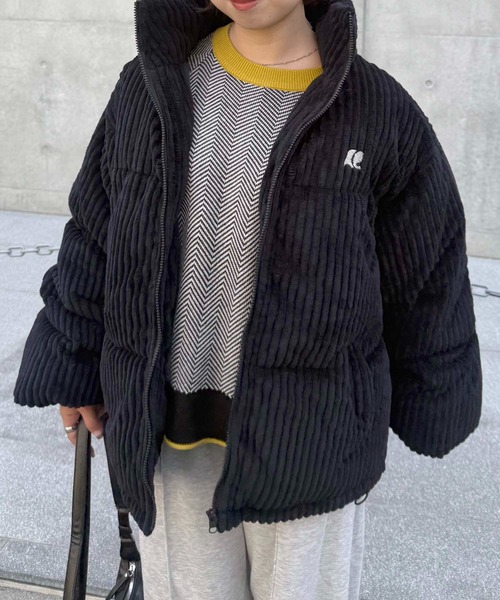 AS KNOW AS plus（アズノゥアズプラス）の「♪ワンポイントロゴ刺繍　スタンドカラー ドロスト付きコーデュロイ中綿ブルゾン（ブルゾン・レディース・チャコールグレー/アイボリー/ブラック・FREE）」の5枚目の写真