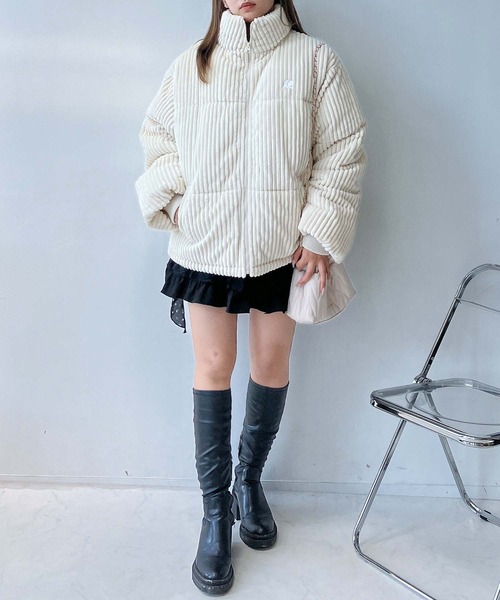 AS KNOW AS plus（アズノゥアズプラス）の「♪ワンポイントロゴ刺繍　スタンドカラー ドロスト付きコーデュロイ中綿ブルゾン（ブルゾン・レディース・チャコールグレー/アイボリー/ブラック・FREE）」の22枚目の写真