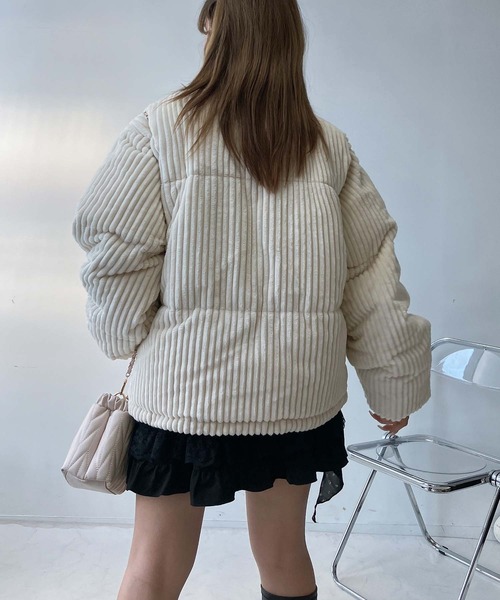 AS KNOW AS plus（アズノゥアズプラス）の「♪ワンポイントロゴ刺繍　スタンドカラー ドロスト付きコーデュロイ中綿ブルゾン（ブルゾン・レディース・チャコールグレー/アイボリー/ブラック・FREE）」の20枚目の写真