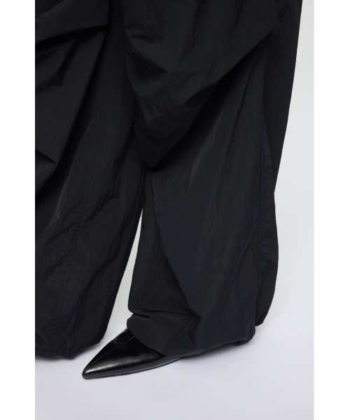 MOUSSY（マウジー）の「OVER カーゴパンツ（カーゴパンツ・レディース・ブラウン/ブラック・1/2）」の13枚目の写真