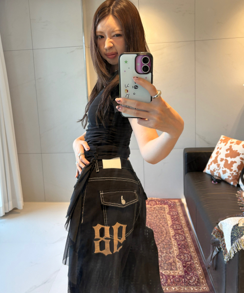 PLACE STUDIO(プレイススタジオ)の「Classic Place Logo Embroidered Point Wide Denim Pants _2COLOR(デニムパンツ・レディース・ダークブルー・SMALL/MEDIUM)」の7枚目の写真