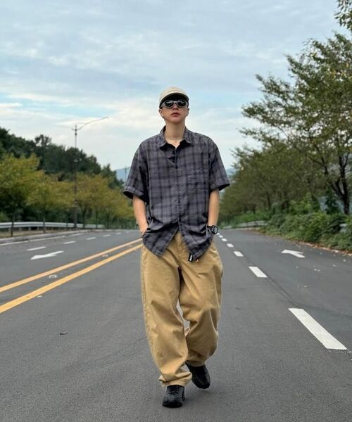 GAKKAI UNIONS(ガッカイユニオンズ)の「コットンバルーンチノパンツカーキ(その他パンツ・メンズ・その他・SMALL/MEDIUM/LARGE)」の8枚目の写真