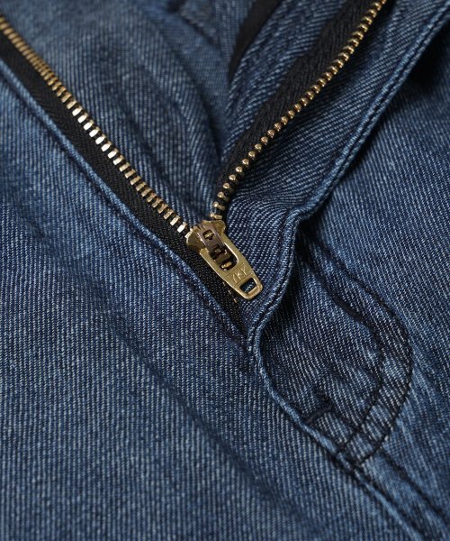 FRIZMWORKS(フリズムワークス)の「LINEN DENIM ONE TUCK BERMUDA PANTS _ BLUE(その他パンツ・レディース・その他・X-LARGE/MEDIUM/LARGE)」の6枚目の写真