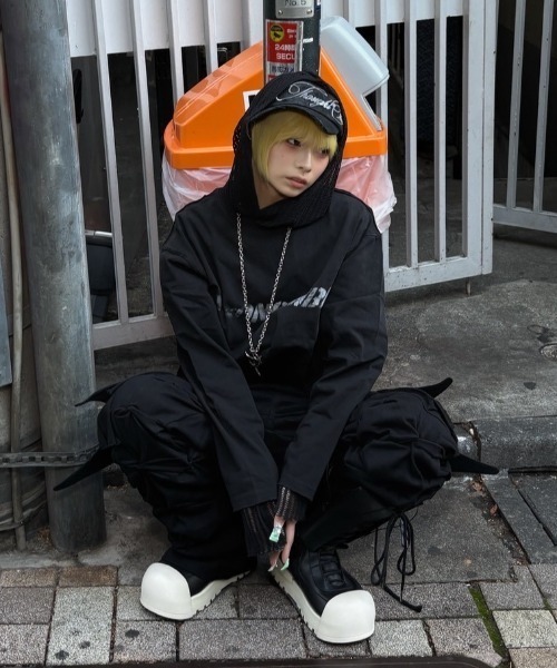 Never mind the XU（ネバーマインドザエックスユー）の「【Never mind the XU】washed long sleeve / 【ネバーマインド ザ エックスユー】ウォッシュドロゴ長袖Tシャツ（Tシャツ/カットソー・メンズ・ホワイト/ブラック・L/XL）」の13枚目の写真