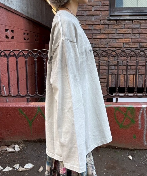 Never mind the XU（ネバーマインドザエックスユー）の「【Never mind the XU】washed long sleeve / 【ネバーマインド ザ エックスユー】ウォッシュドロゴ長袖Tシャツ（Tシャツ/カットソー・メンズ・ホワイト/ブラック・L/XL）」の9枚目の写真