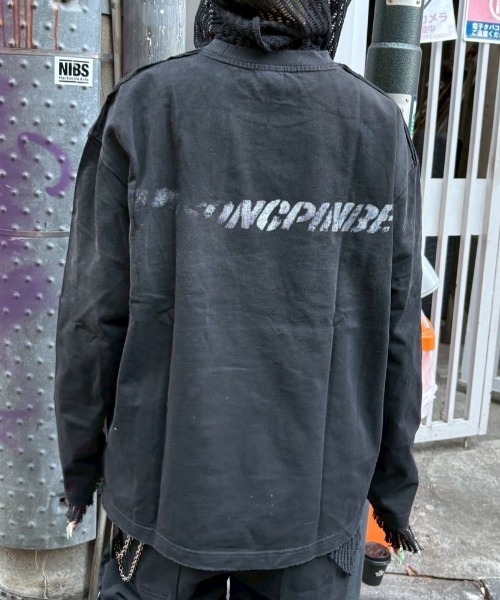 Never mind the XU（ネバーマインドザエックスユー）の「【Never mind the XU】washed long sleeve / 【ネバーマインド ザ エックスユー】ウォッシュドロゴ長袖Tシャツ（Tシャツ/カットソー・メンズ・ホワイト/ブラック・L/XL）」の18枚目の写真